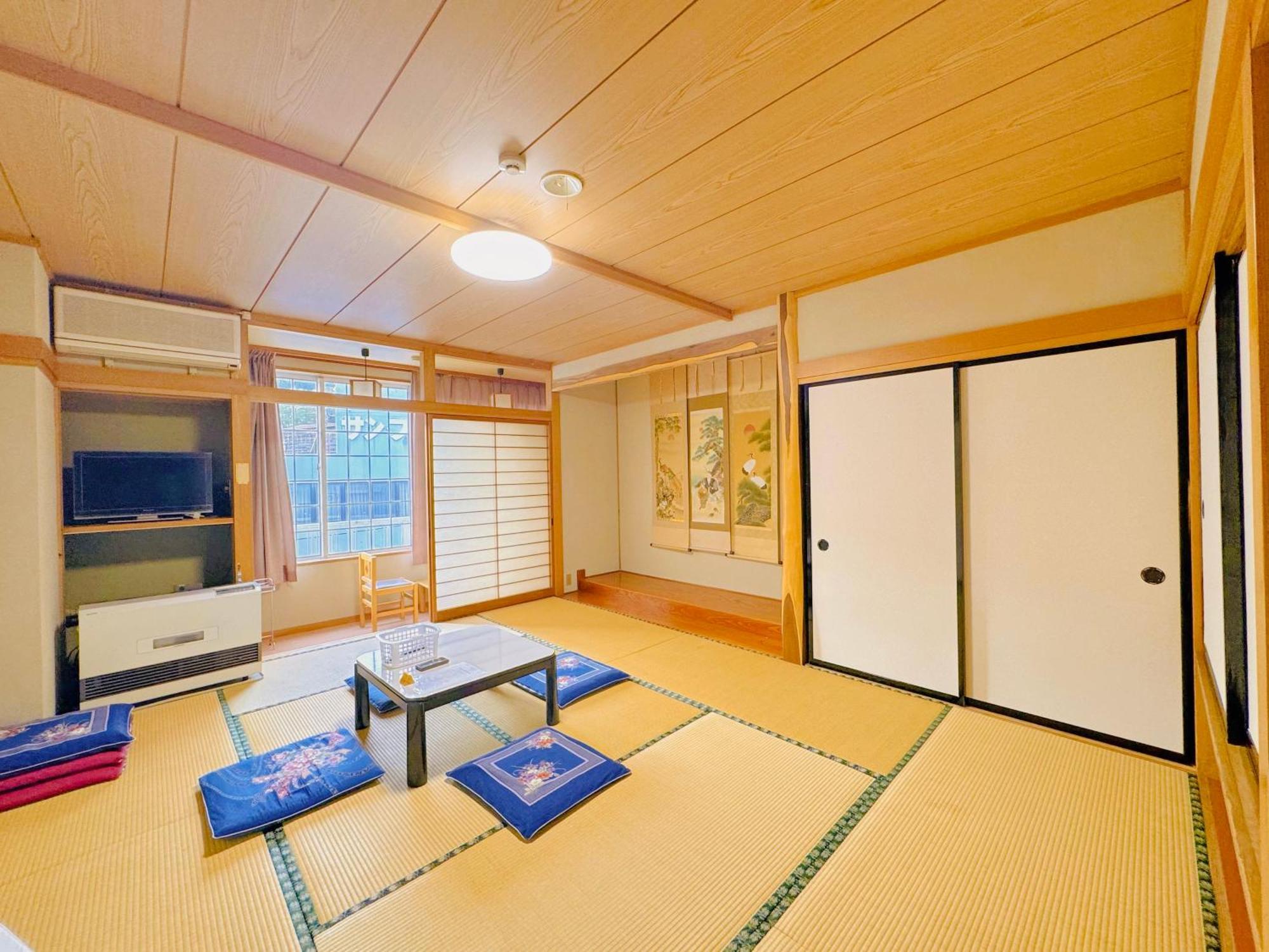 ホテル スノーハウスメモリエ 関市 エクステリア 写真