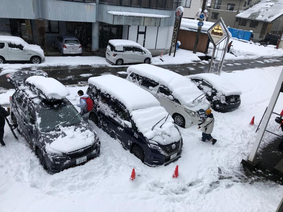 ホテル スノーハウスメモリエ 関市 エクステリア 写真